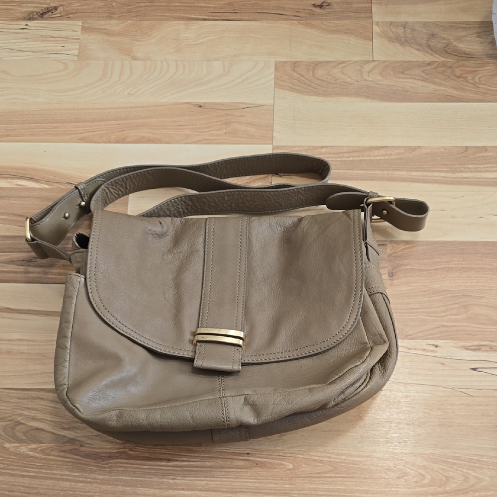 Halogen Brown 100% Genuine Women's Leather Messenger Bag With Gold Hardware